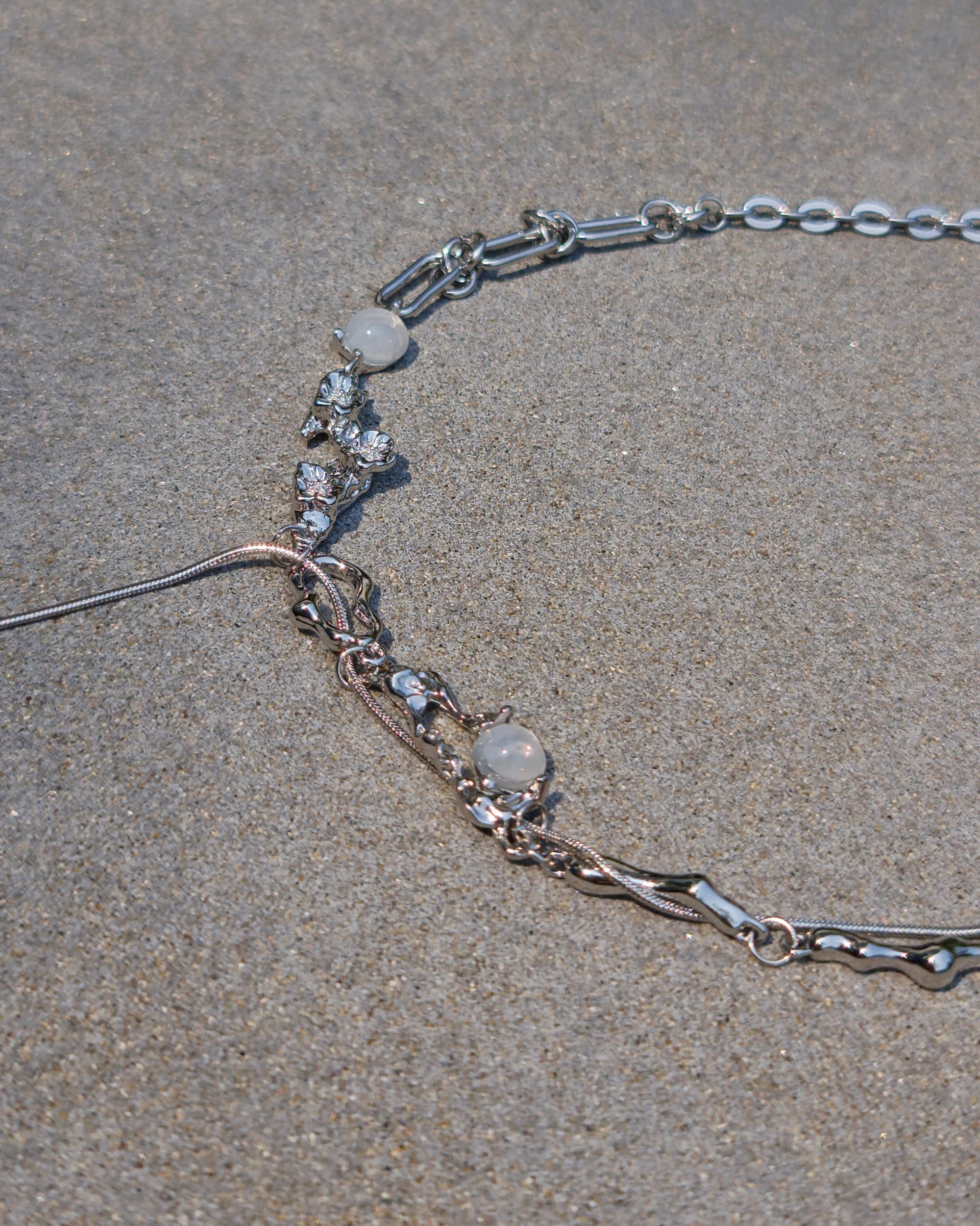 Arctic Flower Star Necklace - Nikaneko