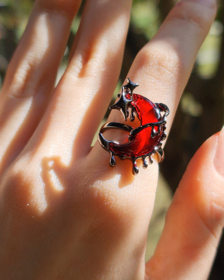 Blood Moon Drip Ring - Nikaneko