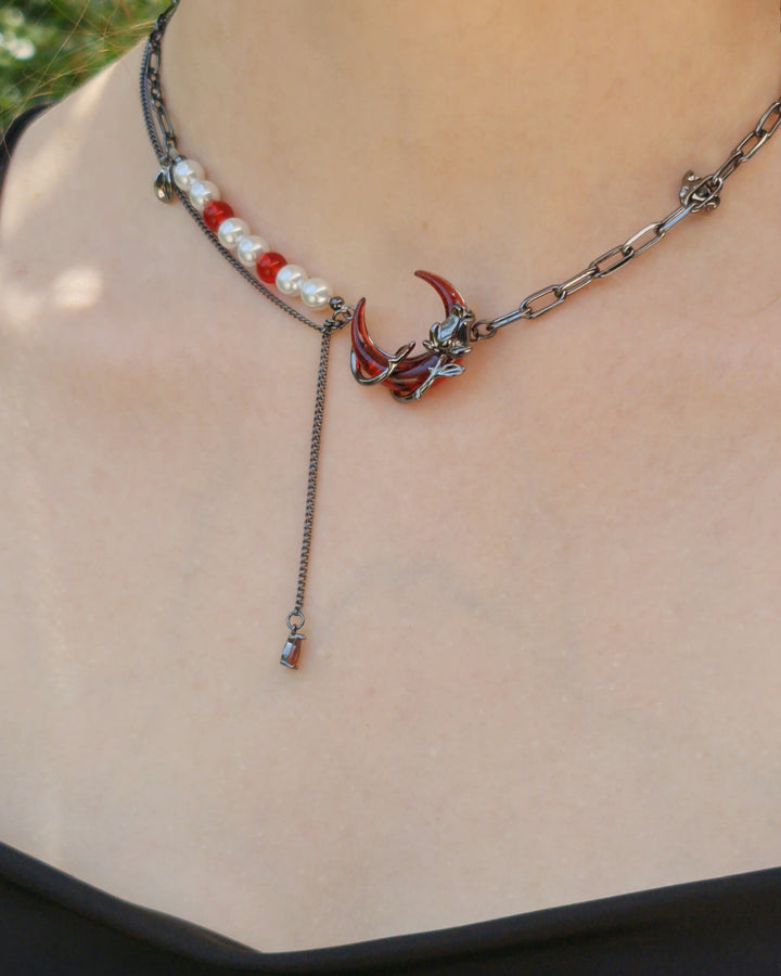 Blood Moon Necklace - Nikaneko