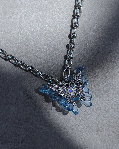 Frosty Butterfly Necklace - Nikaneko
