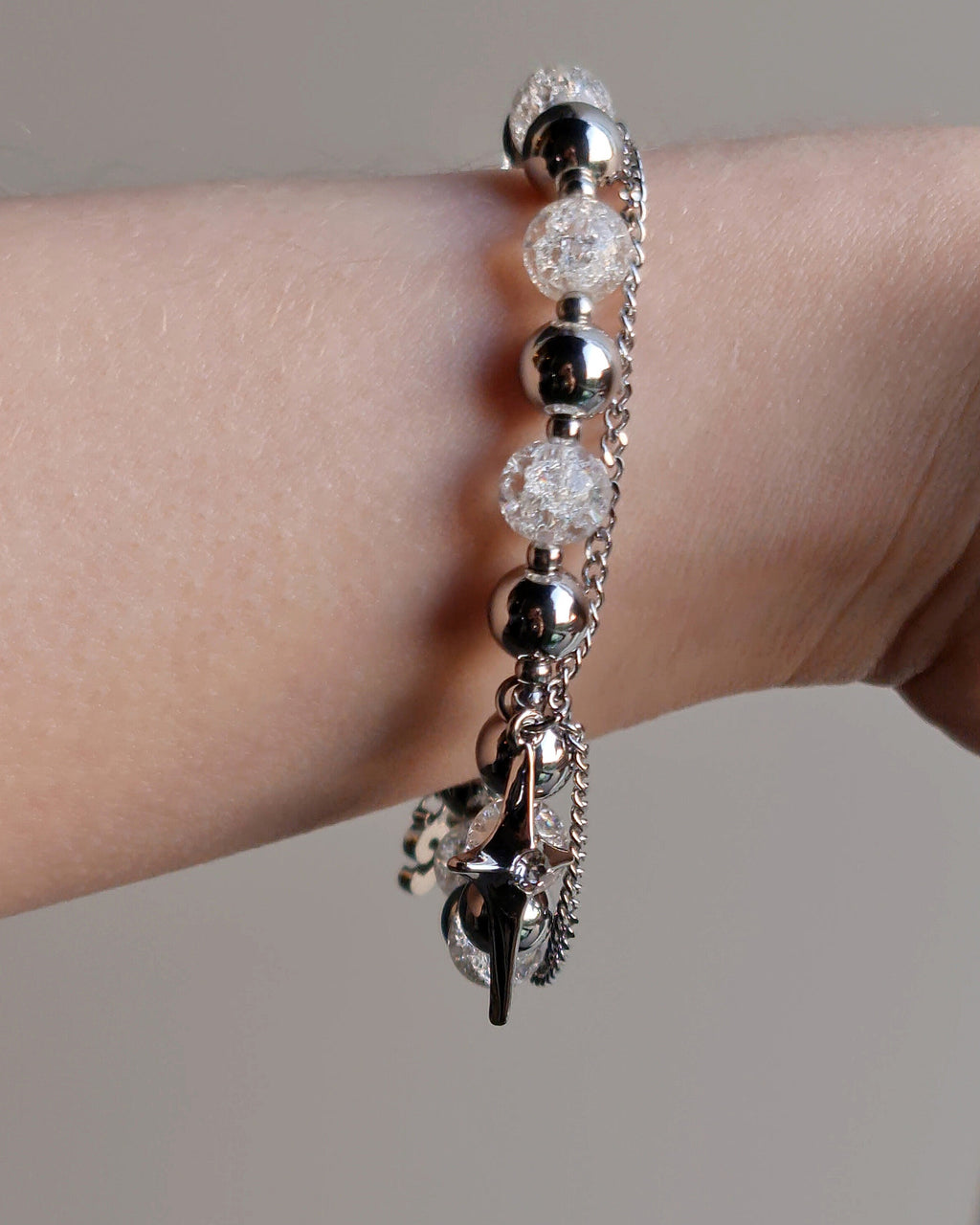 Frosty Star Bracelet - Nikaneko