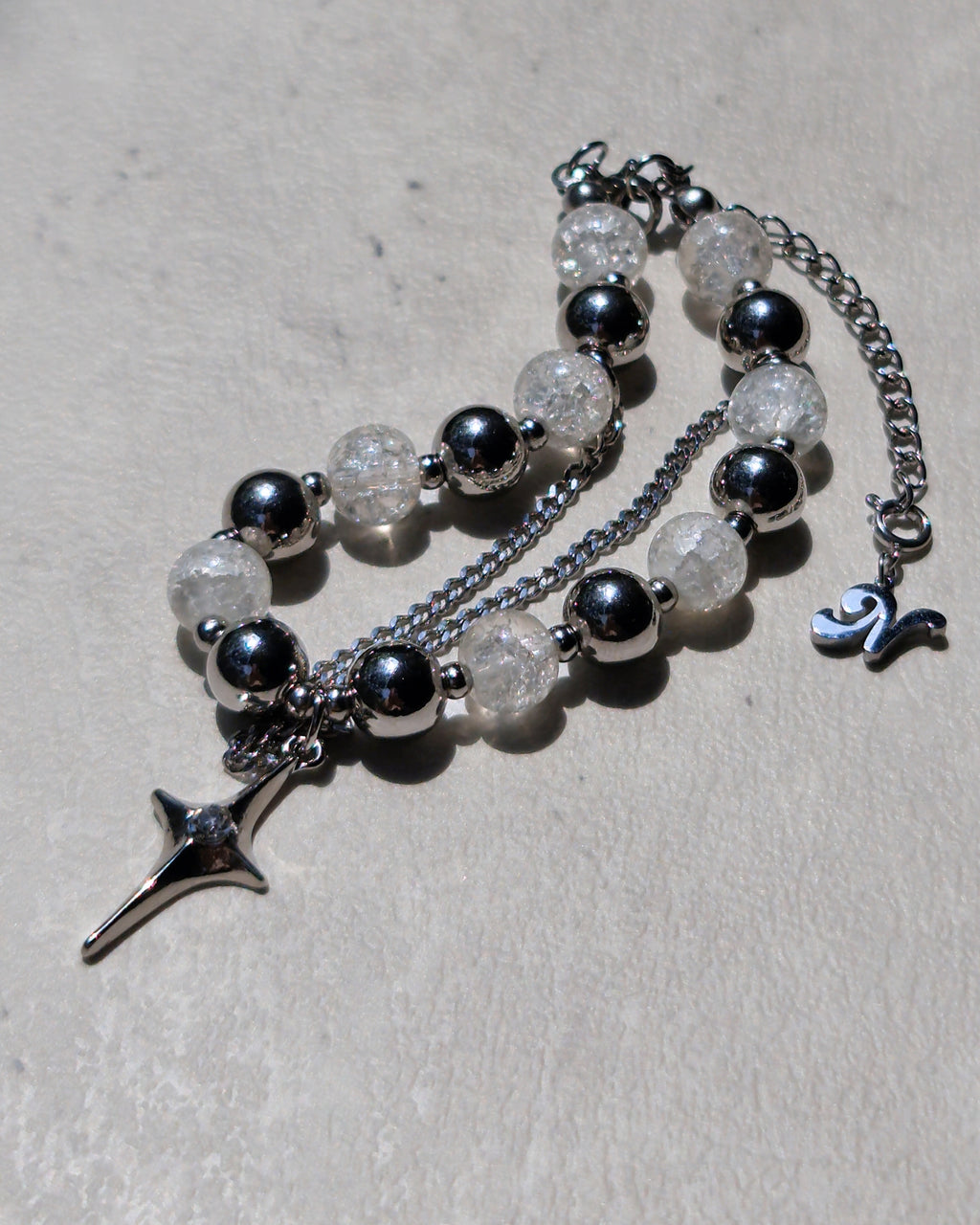 Frosty Star Bracelet - Nikaneko