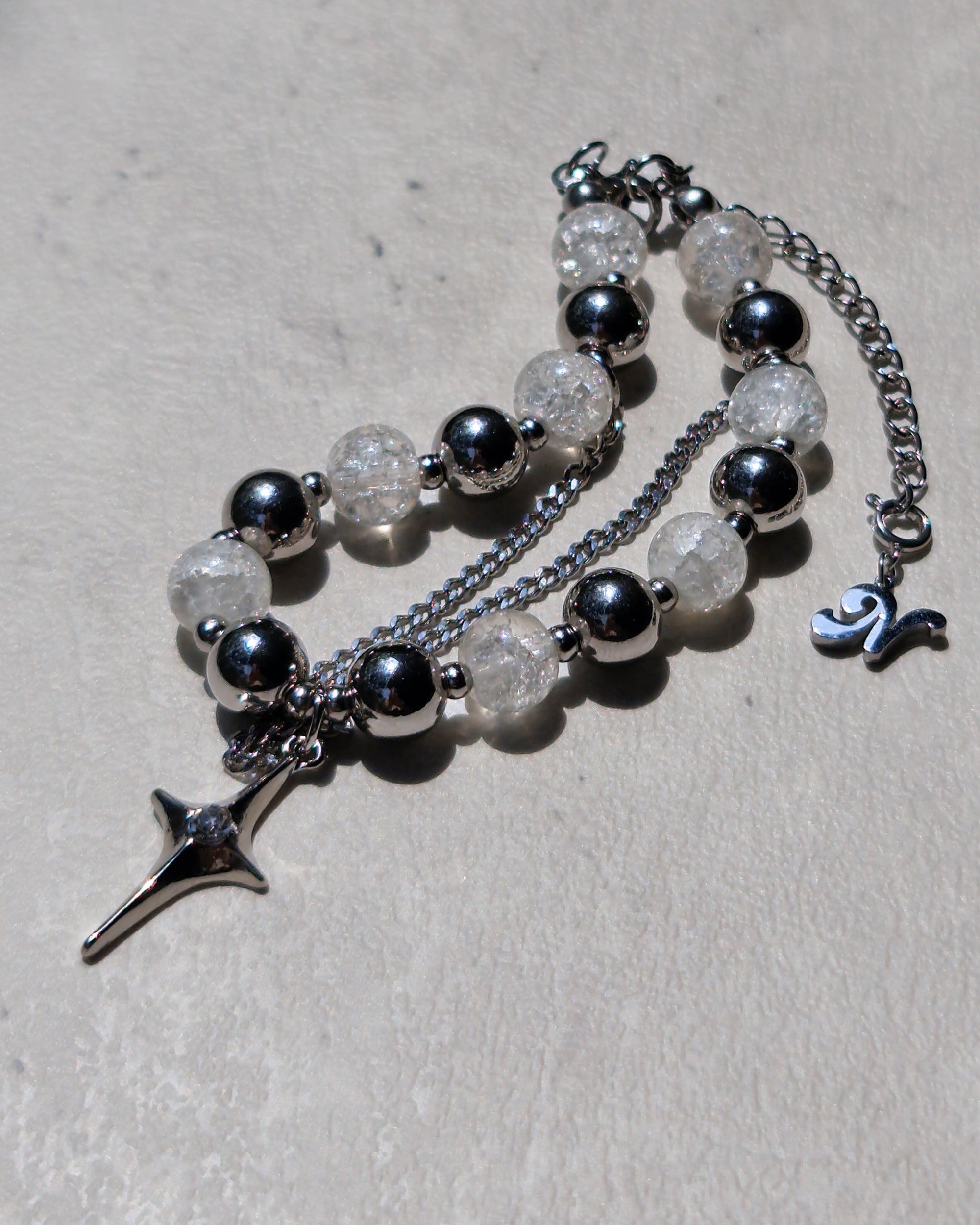 Frosty Star Bracelet - Nikaneko
