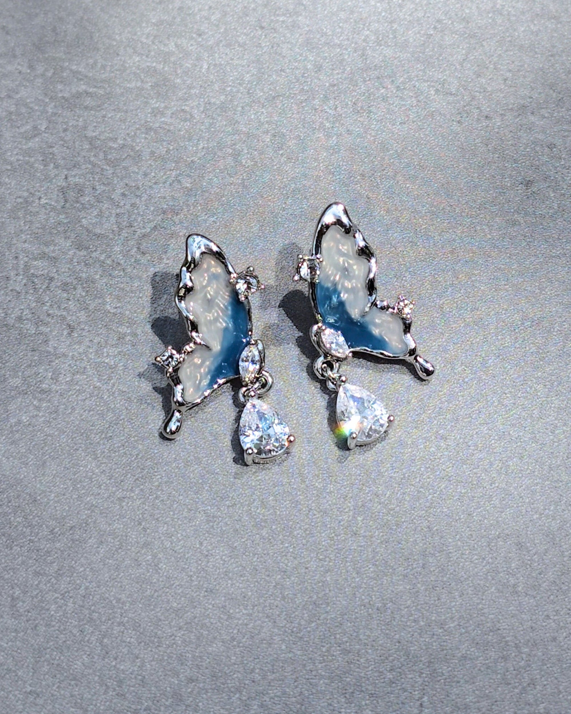 Glacier Wings Earrings - Nikaneko