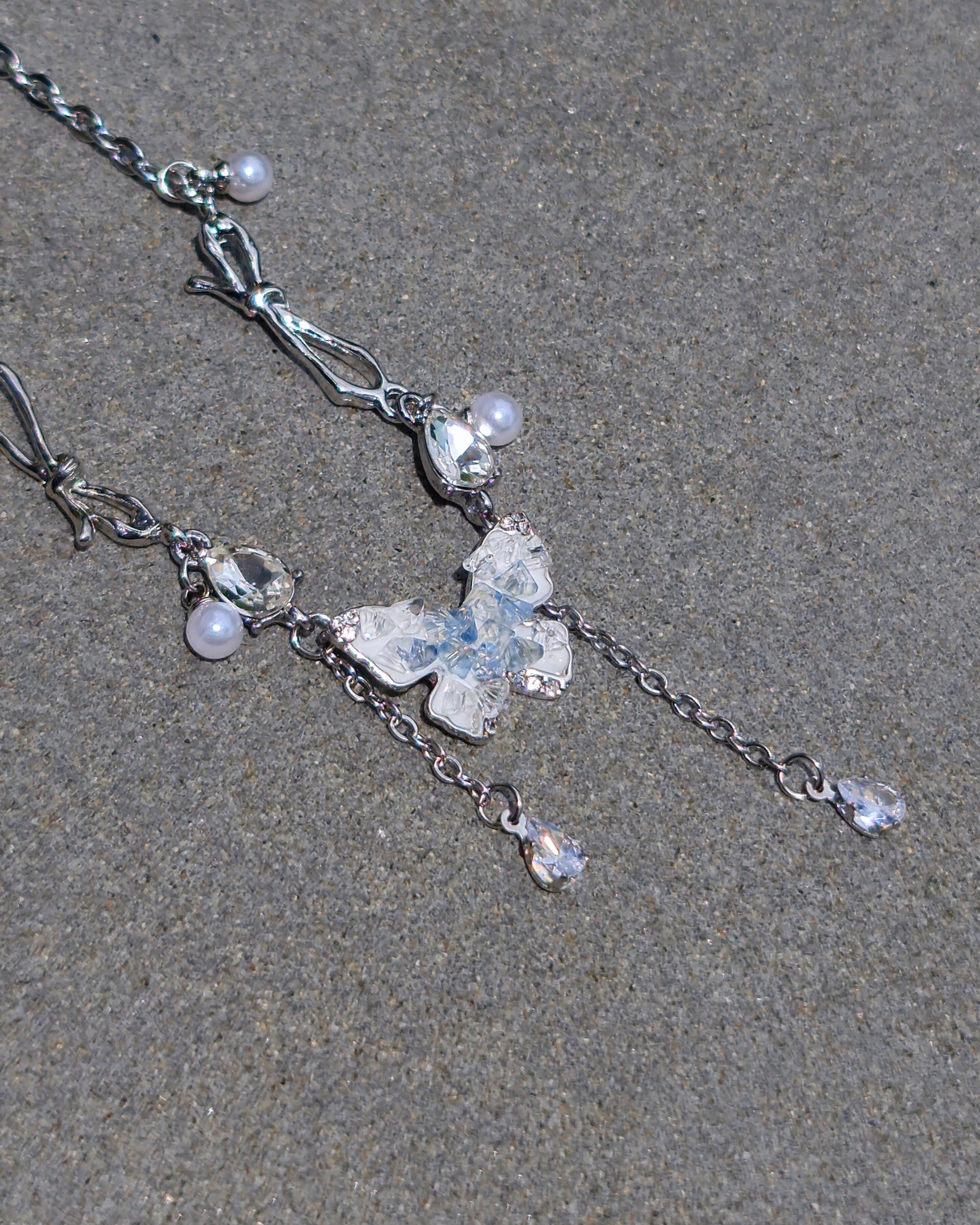 Icy Wings Necklace Set - Nikaneko