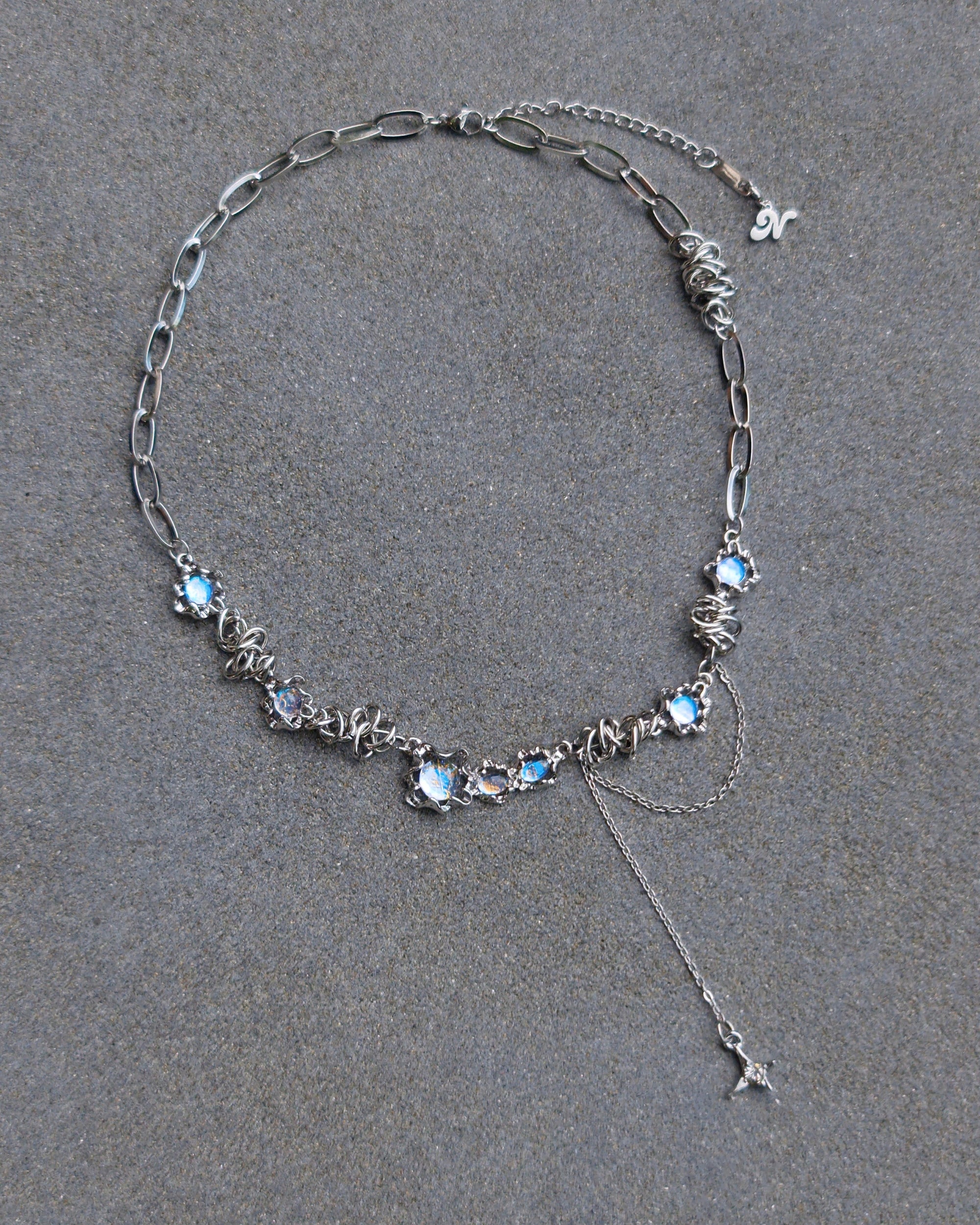 Illusion Knots Necklace BLIND BOX
